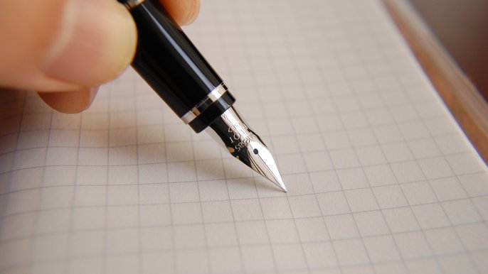 - Obrazek przedstawiający uzupełnianie druków- nawiązanie do wniosku o zaświadczenie