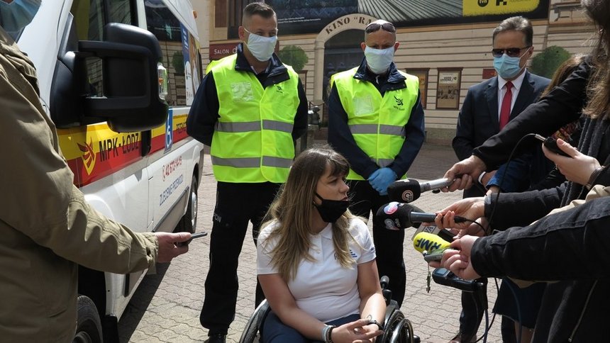 Gdy szkoły pozostają zamknięte dorosłe osoby niepełnosprawne mogą korzystać z usług ZPON w szerszym zakresie.