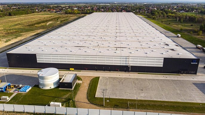 Amazon – podjął decyzję o dalszym rozwoju swojej inwestycji w Łodzi. Firma zamierza powiększyć powstające w Łodzi centrum logistyczne o kolejne 33 000 mkw i stworzyć 500 nowych miejsc pracy w ciągu najbliższego roku. Amazon – podjął decyzję o dalszym rozwoju swojej inwestycji w Łodzi. Firma zamierza powiększyć powstające w Łodzi centrum logistyczne o kolejne 33 000 mkw i stworzyć 500 nowych miejsc pracy w ciągu najbliższego roku. - Archiwum UMŁ