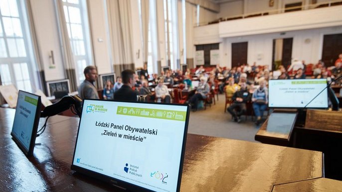 Pierwsze spotkanie w ramach Łódzkiego Ppanelu Obywatelskiego odbyło się na dużej sali obrad UMŁ, kolejne będą przeniesione do Internetu. Pierwsze spotkanie w ramach Łódzkiego Ppanelu Obywatelskiego odbyło się na dużej sali obrad UMŁ, kolejne będą przeniesione do Internetu. - fot. Archiwum UMŁ
