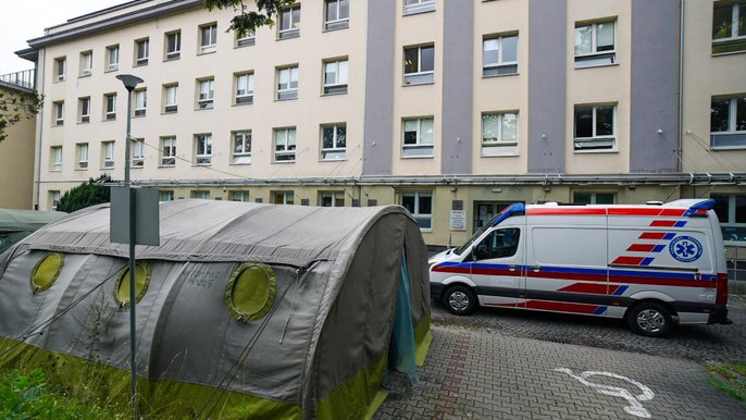 Miejskie Centrum Medyczne im. dr. K. Jonschera, ul. Milionowa 14 Miejskie Centrum Medyczne im. dr. K. Jonschera, ul. Milionowa 14 - fot. Paweł Łacheta / UMŁ