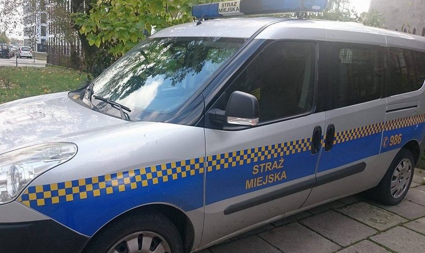 Z przepisami na bakier