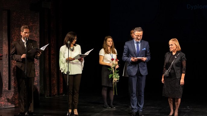 Tradycyjnie wręczono nagrody Prezydenta Miasta Łodzi za osiągnięcia w dziedzinie twórczości artystycznej, upowszechniania i ochrony kultury. - fot. Michał Matuszak