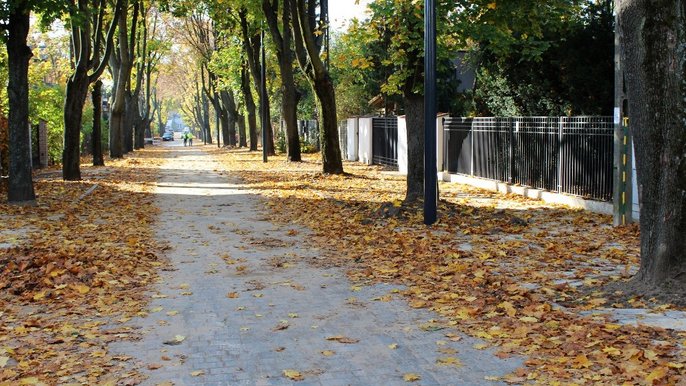 Ulica Krasińskiego z nową nawierzchnią i chodnikami Ulica Krasińskiego z nową nawierzchnią i chodnikami - mat. UMŁ