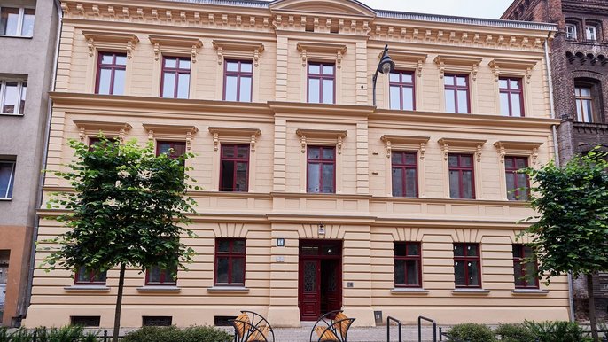 Zabytkowa kamienica przy ul. Gdańskiej 1 Zabytkowa kamienica przy ul. Gdańskiej 1