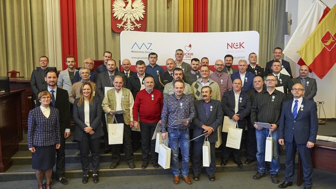 34 łodzian, z których każdy oddał ponad 20 litrów krwi, zostało wyróżnionych odznakami „Honorowy Dawca Krwi – Zasłużony dla Zdrowia Narodu". 34 łodzian, z których każdy oddał ponad 20 litrów krwi, zostało wyróżnionych odznakami „Honorowy Dawca Krwi – Zasłużony dla Zdrowia Narodu". - fot. Radosław Jóźwiak