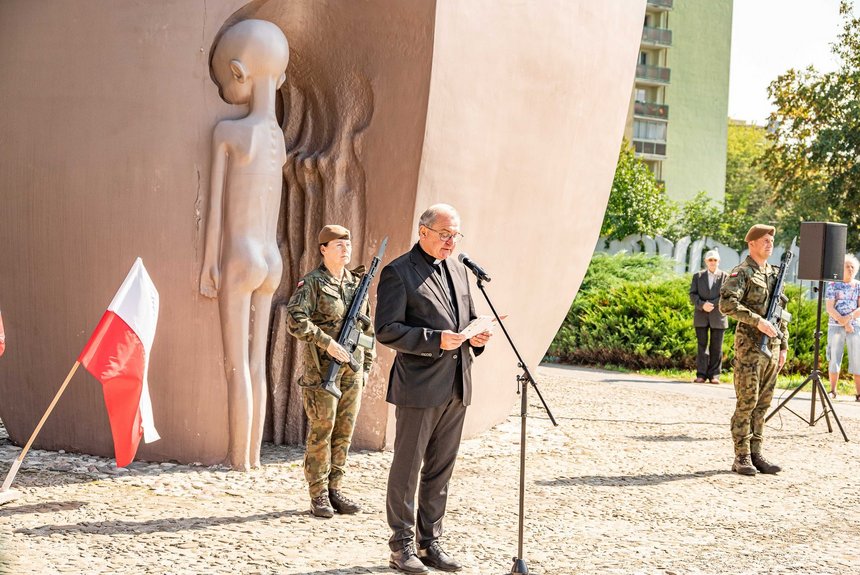 Ksiądz Zbigniew Tracz. Modlitwa międzywyznaniowa. Fot. P. Wacławiak, UMŁ. 