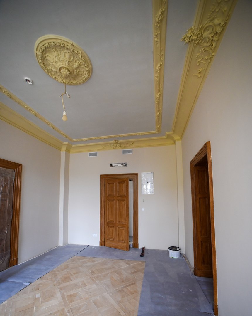 Słynne łódzkie „Siódemki” odzyskały zabytkowe polichromie