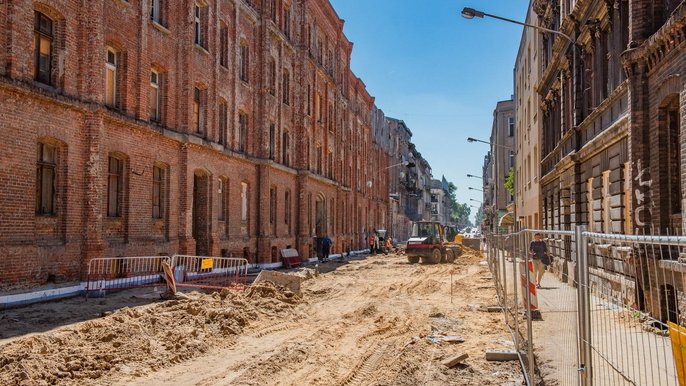 Prace na ul. Gdańskiej przebiegają bez większych zakłóceń, kończą się roboty ziemne i wymiana infrastruktury podziemnej, Prace na ul. Gdańskiej przebiegają bez większych zakłóceń, kończą się roboty ziemne i wymiana infrastruktury podziemnej, - fot.: Radosław Żydowicz