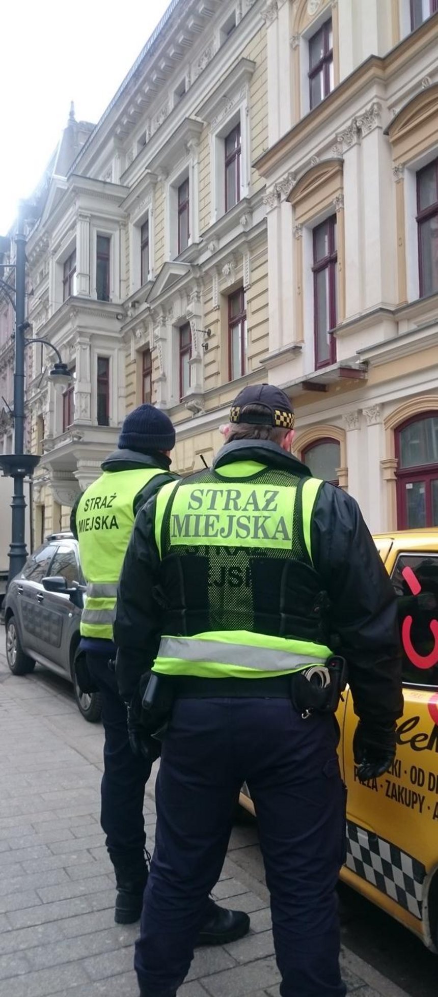 Zgłoszenia na linię alarmową