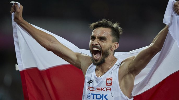 Adam Kszczot drugi raz z rzędu zdobył srebrny medal mistrzostw świata w biegu na 800 m Adam Kszczot drugi raz z rzędu zdobył srebrny medal mistrzostw świata w biegu na 800 m - fot. Radosław Jóźwiak / UMŁ