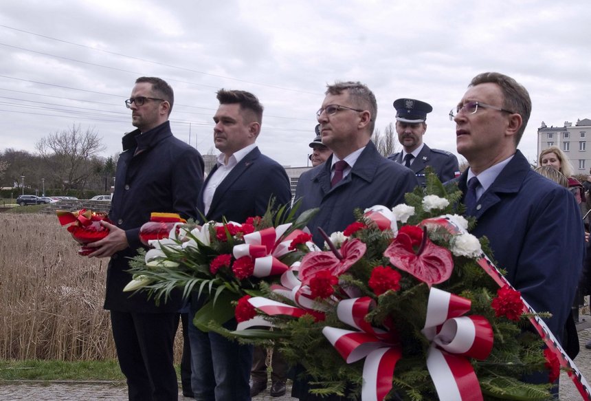 W uroczystości wzięli udział dyrektor Departamentu Zdrowia i Spraw Społecznych UML Paweł Bliźniuk oraz przewodniczący Rady Miejskiej w Łodzi Marcin Gołaszewski.