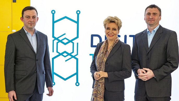 W magistracie pracować będzie robot W magistracie pracować będzie robot - fot. Stefan Brajter / UMŁ