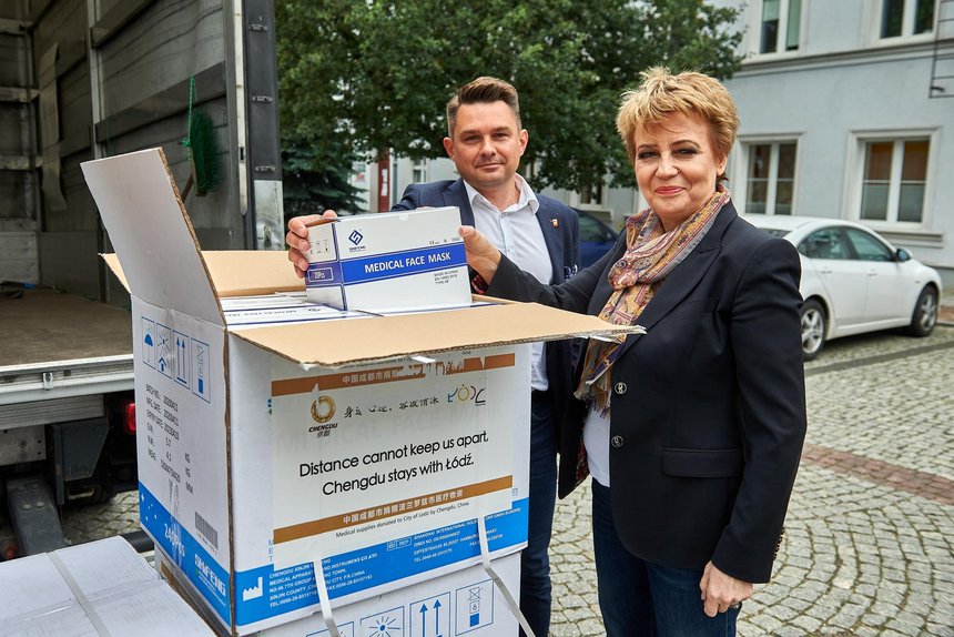 Przewodniczący Rady Miejskiej w Łodzi Marcin Gołaszewski i prezydent Łodzi Hanna Zdanowska. fot. Radosław Jóźwiak / UMŁ