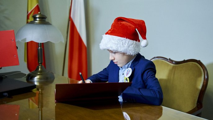 10-letni Przemek Wędzel przez trzy godziny rządzi dziś Łodzią 10-letni Przemek Wędzel przez trzy godziny rządzi dziś Łodzią - fot. Radosław Jóźwiak / UMŁ