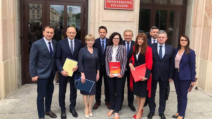 Wezwania do zapłaty w Ministerstwie Finansów, czekamy na zwrot kosztów reformy oświaty - fot. Monika Pawlak / UMŁ