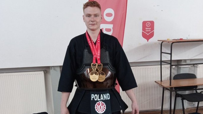 - Kacper Lorenc z 2 medalami w stroju kendo
