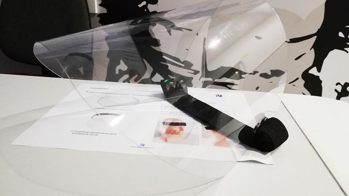 Firma Visualcom przekazała 100 szt. przyłbic dla personelu medycznego miejskiego szpitala położniczego. Firma Visualcom przekazała 100 szt. przyłbic dla personelu medycznego miejskiego szpitala położniczego.