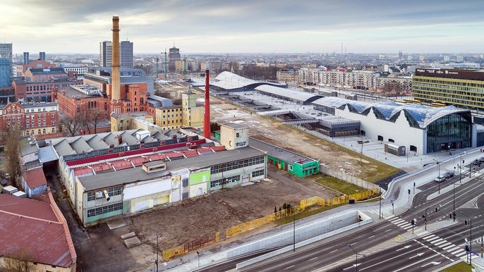 Znajduje się tu m.in. pofabryczny komin oraz dwupiętrowy budynek z poddaszem w stylu renesansu włoskiego. Obecnie trwa procedura wpisania ich do rejestru Wojewódzkiego Konserwatora Zabytków Znajduje się tu m.in. pofabryczny komin oraz dwupiętrowy budynek z poddaszem w stylu renesansu włoskiego. Obecnie trwa procedura wpisania ich do rejestru Wojewódzkiego Konserwatora Zabytków - fot. mat. prasowe