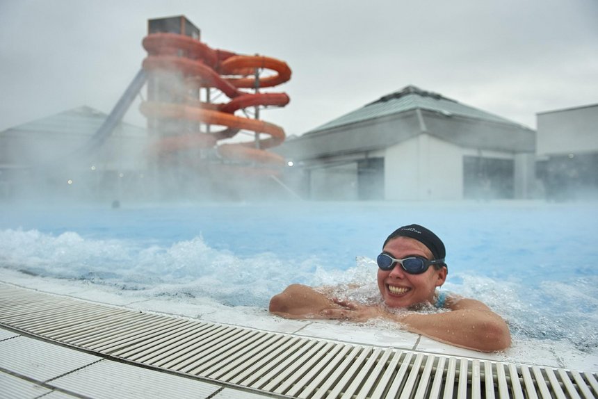 Aquapark Fala uruchomił na zimę basen zewnętrzny z podgrzewaną wodą fot. Radosław Jóźwiak / UMŁ