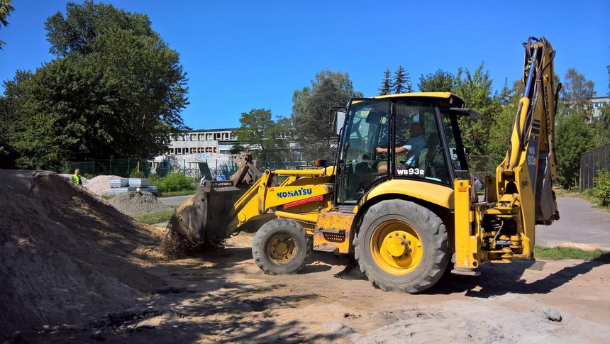Wniosek „Od przedszkola do seniora” realizowany na terenie Szkoły Podstawowej nr 56, przy ul. Turoszowskiej 10) obejmuje przebudowę i modernizację terenu rekreacyjno-sportowego fot. Wojciech Markiewicz / UMŁ