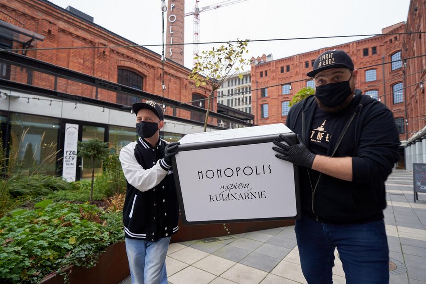 Posiłki od Monopolis dla medyków fot. Virako