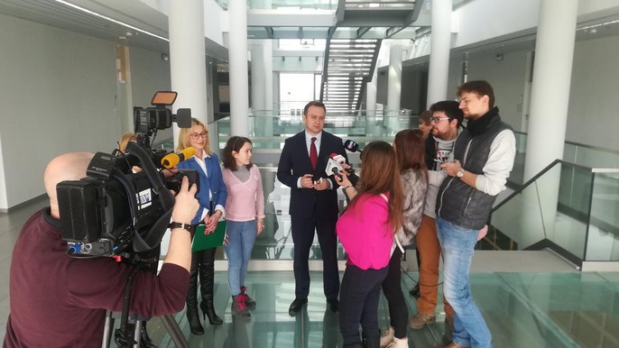 Tomasz Trela zapowiedział, że Państwowy Fundusz Rehabilitacji Osób Niepełnosprawnych opłaci czesne niepełnosprawnych studentów na studiach licencjackich, magisterskich i doktoranckich - fot. Monika Pawlak / UMŁ