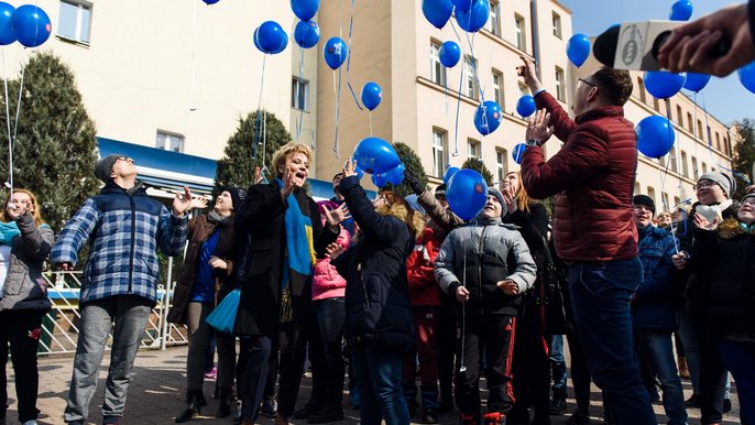Prezydent Hanna Zdanowska zainaugurowała łódzkie obchody kampanii "Polska na niebiesko" Prezydent Hanna Zdanowska zainaugurowała łódzkie obchody kampanii "Polska na niebiesko" - fot. Radosław Żydowicz / UMŁ
