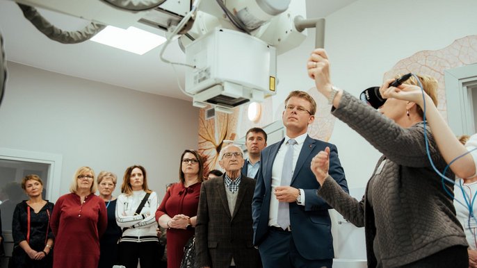W poradni należącej do Miejskiego Centrum Medycznego Górna przy ul. Rzgowskiej 170 otwarto nowoczesną pracownię rentgenowską. W poradni należącej do Miejskiego Centrum Medycznego Górna przy ul. Rzgowskiej 170 otwarto nowoczesną pracownię rentgenowską. - fot. Radosław Żydowicz