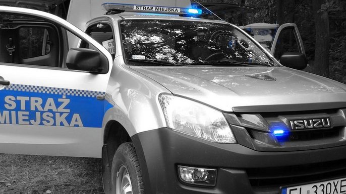Małolat pod opieką nietrzeźwej babci Małolat pod opieką nietrzeźwej babci