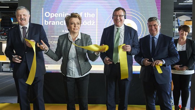 Na łódzkim Teofilowie firma Commerz Systems otworzyła swój polski oddział Na łódzkim Teofilowie firma Commerz Systems otworzyła swój polski oddział - fot. Radosław Jóźwiak / UMŁ