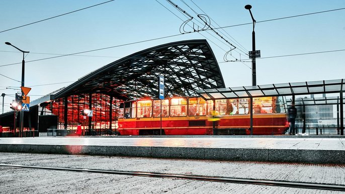 Podczas Juwenaliów studenci jeżdżą za darmo na liniach: 15, 16, 17, 55, 57, 74A, 74B, 77, J1, J3, N4A, N4B, N7 Podczas Juwenaliów studenci jeżdżą za darmo na liniach: 15, 16, 17, 55, 57, 74A, 74B, 77, J1, J3, N4A, N4B, N7 - fot. z arch. UMŁ