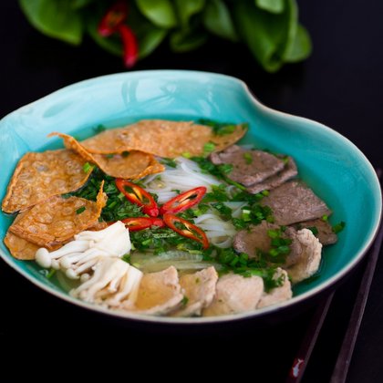 Pho wegańskie, fot. Pho by Lilly Tran 