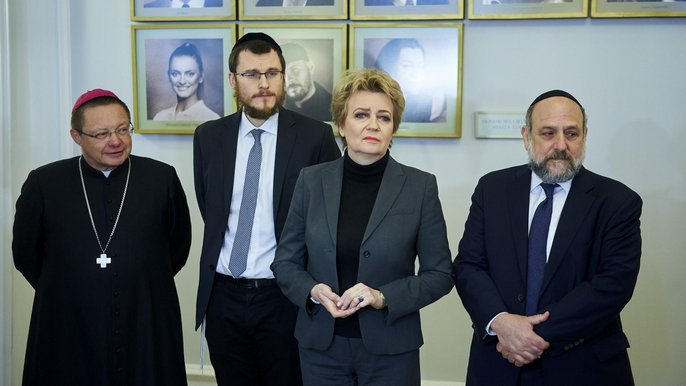 Od lewej: Grzegorz Ryś, Dawid Szychowski, Hanna Zdanowska, Michael Schudrich Od lewej: Grzegorz Ryś, Dawid Szychowski, Hanna Zdanowska, Michael Schudrich - fot. Radosław Jóźwiak / UMŁ