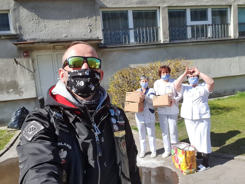 Maseczki oraz kombinezony od Fundacji trafiły m.in. Centrum Rehabilitacyjno-Opiekuńczego. fot. Fundacja Knight Riders