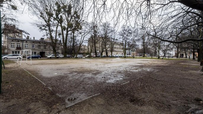 Plac Piastowski Plac Piastowski - fot. Stefan Brajter / UMŁ