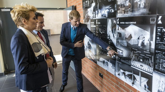 Dwóch wykonawców w finałowym etapie konkursu na projekt siedziby Narodowego Centrum Kultury Filmowej w EC1 Łódź Dwóch wykonawców w finałowym etapie konkursu na projekt siedziby Narodowego Centrum Kultury Filmowej w EC1 Łódź - fot. Stefan Brajter / UMŁ