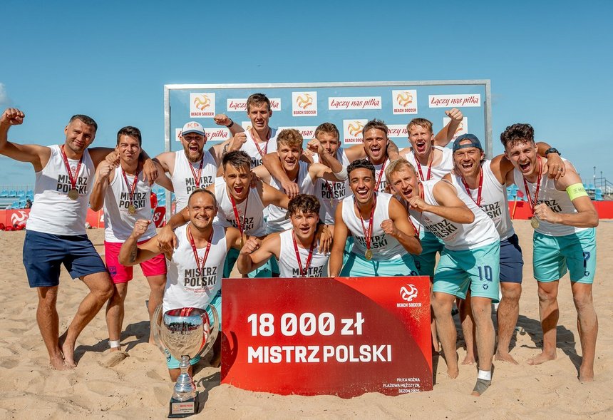 zespół KP Łódź po zdobyciu Mistrzostwa Polski