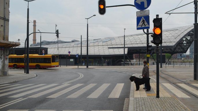 Rozwiązanie to m.in. ułatwi pieszym przejście przez jezdnię Rozwiązanie to m.in. ułatwi pieszym przejście przez jezdnię