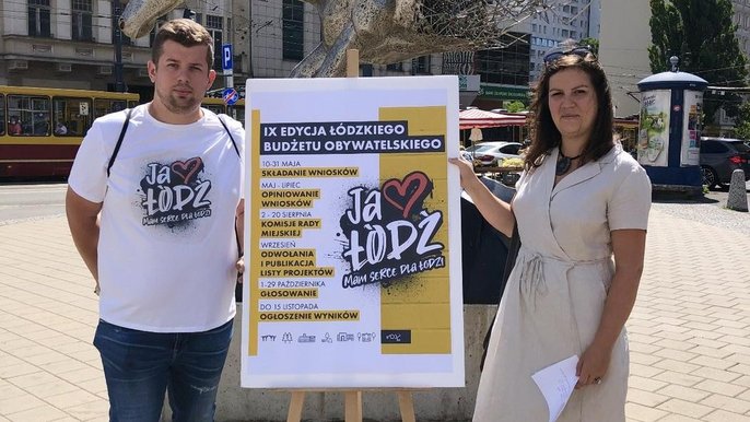 Agata Burlińska, zastępca dyrektora Biura Aktywności Miejskiej UMŁ i Damian Raczkowski, przewodniczący komisji budżetu obywatelskiego Rady Miejskiej - fot. UMŁ