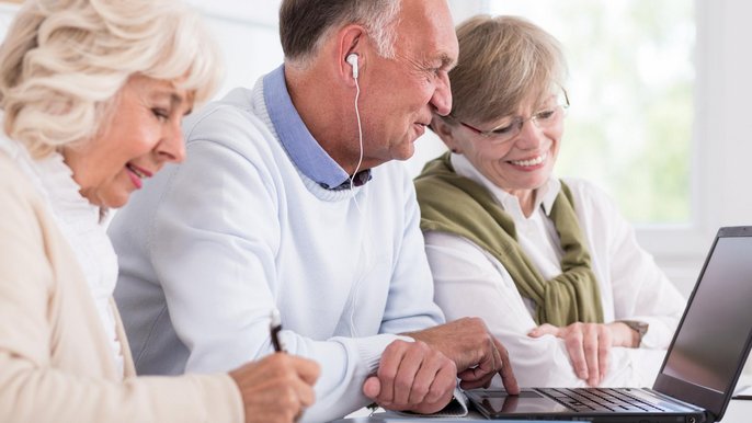 Projekt pomocni Seniorzy Projekt pomocni Seniorzy