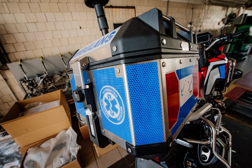 W najbliższych dniach na łódzkie ulice wyjadą dwie motokaretki, czyli motocykle wyposażone prawie tak, jak ambulans. fot. Radosław Żydowicz