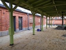 Prace wykończeniowe przy restauracji na Księżym Młynie fot. Konrad Ciężki / UMŁ