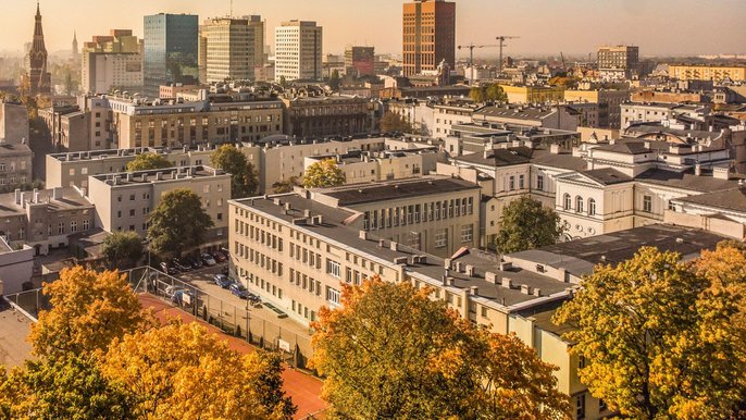Szkoła Podstawowa nr 173 w Parku Sienkiewicza Szkoła Podstawowa nr 173 w Parku Sienkiewicza