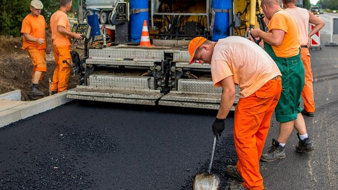 Na ul. Tramwajowej drogowcy mają naprawić nawierzchnię w kilku miejscach - fot. z arch. UMŁ