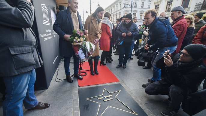 Piotr Dzięcioł w Łódzkiej Alei Gwiazd Piotr Dzięcioł w Łódzkiej Alei Gwiazd - fot. Paweł Łacheta / UMŁ