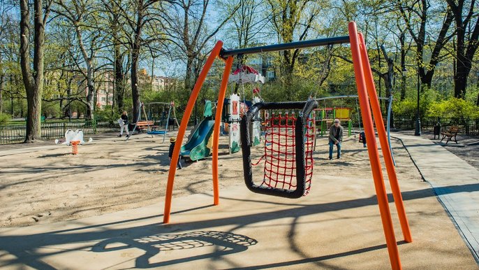 Plac zabaw w parku im. Staszica Plac zabaw w parku im. Staszica - fot. Radosław Żydowicz / UMŁ