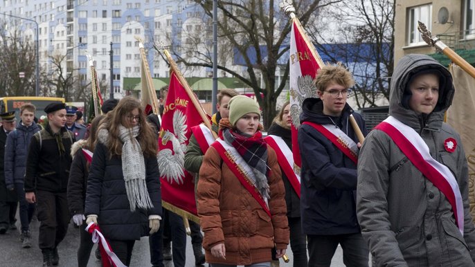 Z okazji 157. rocznicy wybuchu powstania styczniowego młodzież łódzkich szkół, przedstawiciele władz samorządowych oraz instytucji publicznych, a także członkowie Związku Legionistów i ich Rodzin oddali hołd uczestnikom powstania poległym w - fot. Andrzej Janecki