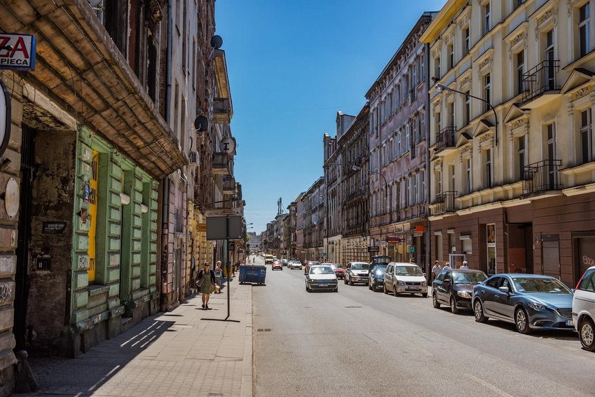 Wyłoniono pierwszych wykonawców remontów kamienic przy ul. Wschodniej. Łącznie zostanie tam odnowionych 9 nieruchomości miejskich oraz sama ulica. fot. Radosław Żydowicz