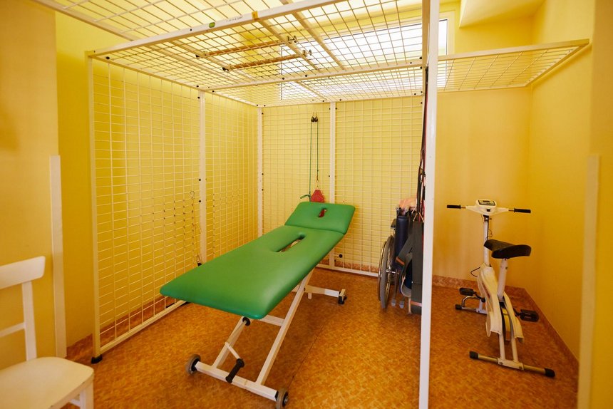 Zajęcia rehabilitacyjna dla 2000 łodzian odbywają się w przychodniach przy Kasprzaka 27, ul. Gdańskiej 83 oraz Maratońskiej 71. fot. Sebastian Glapiński